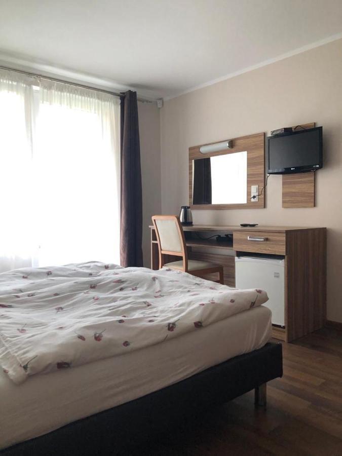 Azzurro Hotell Łukęcin Exteriör bild
