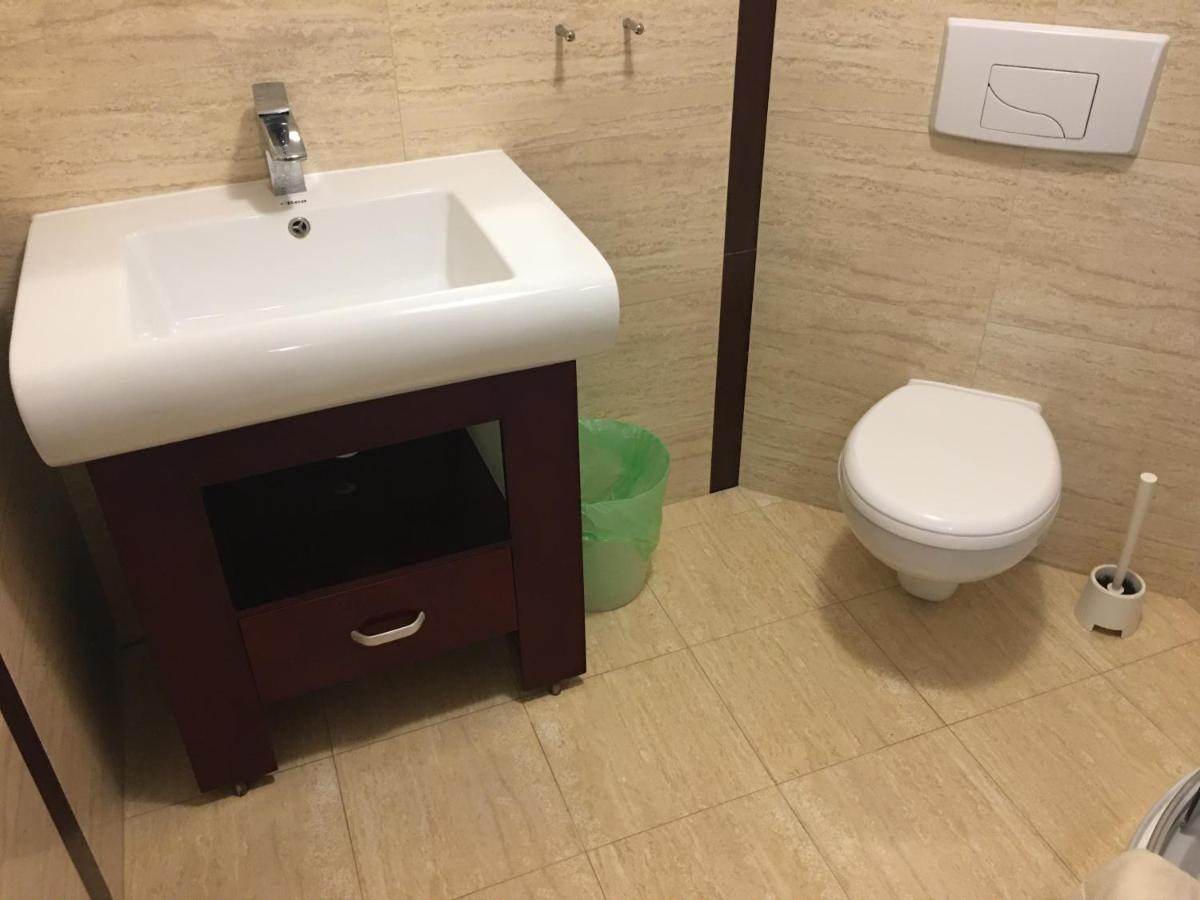 Azzurro Hotell Łukęcin Exteriör bild