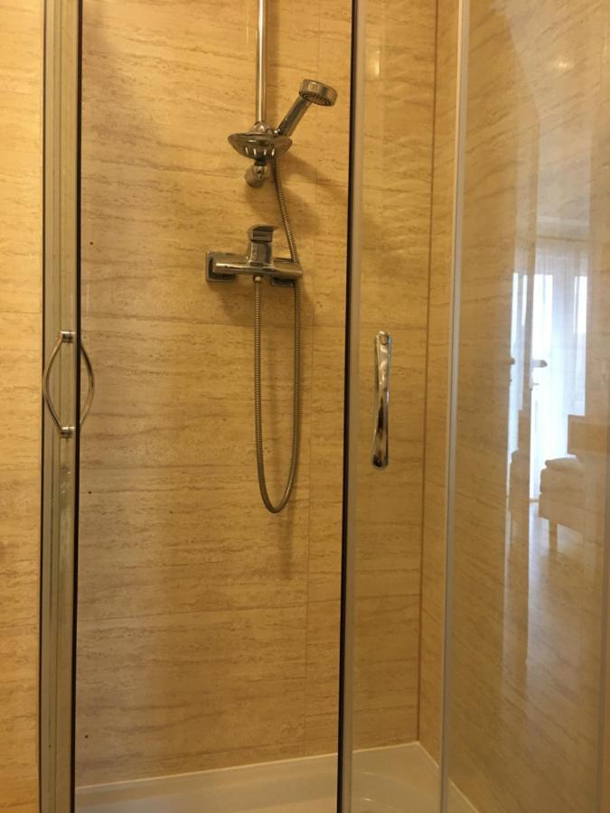 Azzurro Hotell Łukęcin Exteriör bild