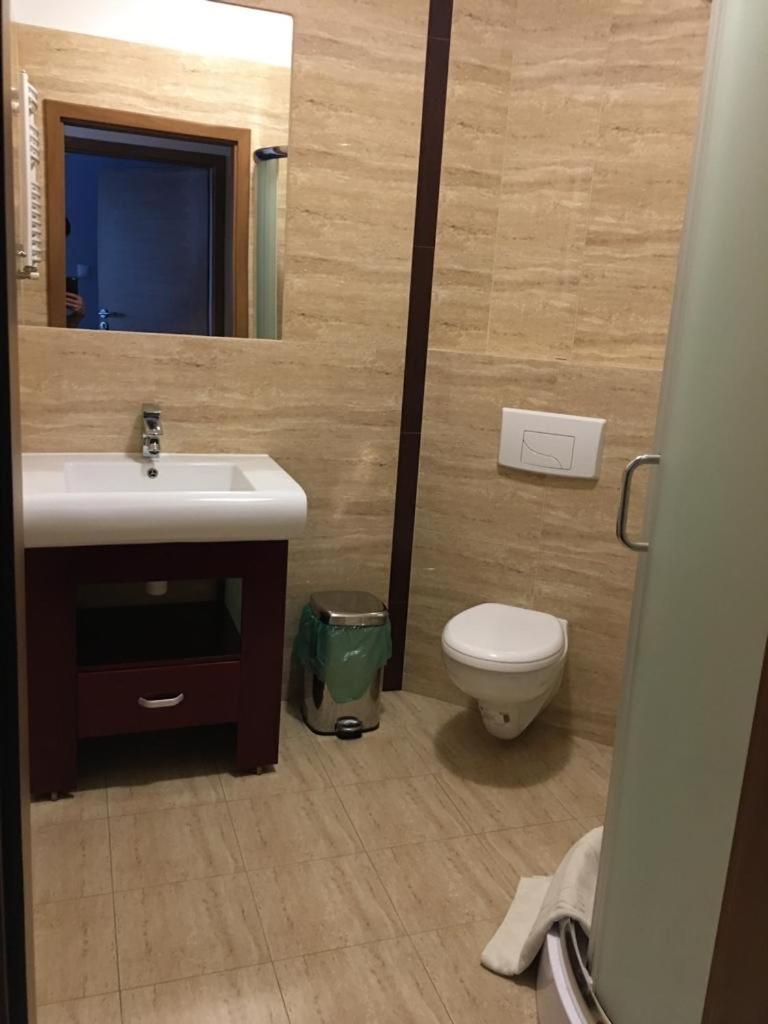 Azzurro Hotell Łukęcin Exteriör bild